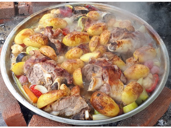 Tradicionalni bosanski sač, za pečenje ispod peke, s INOX pekačem. Veličina 550 mm – obiteljska izvedba! ★★★★★
