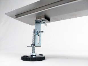 Kanaleta tuš s ŠČETKANIM pokrovom, dimenzij: 900(d)x70(š)x70(v)mm INOX